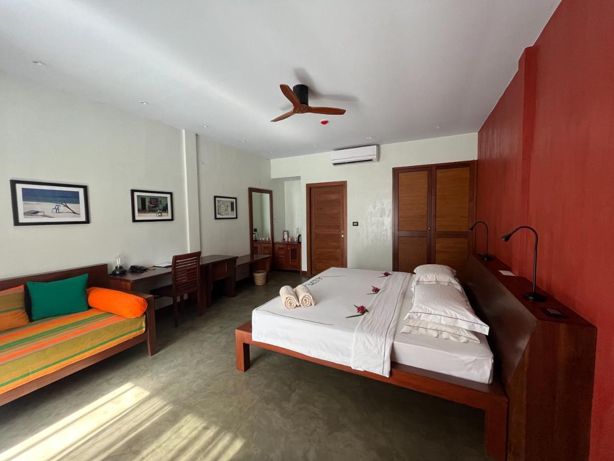 The Barefoot Eco Hotel Hanimaadhoo Island Eksteriør billede