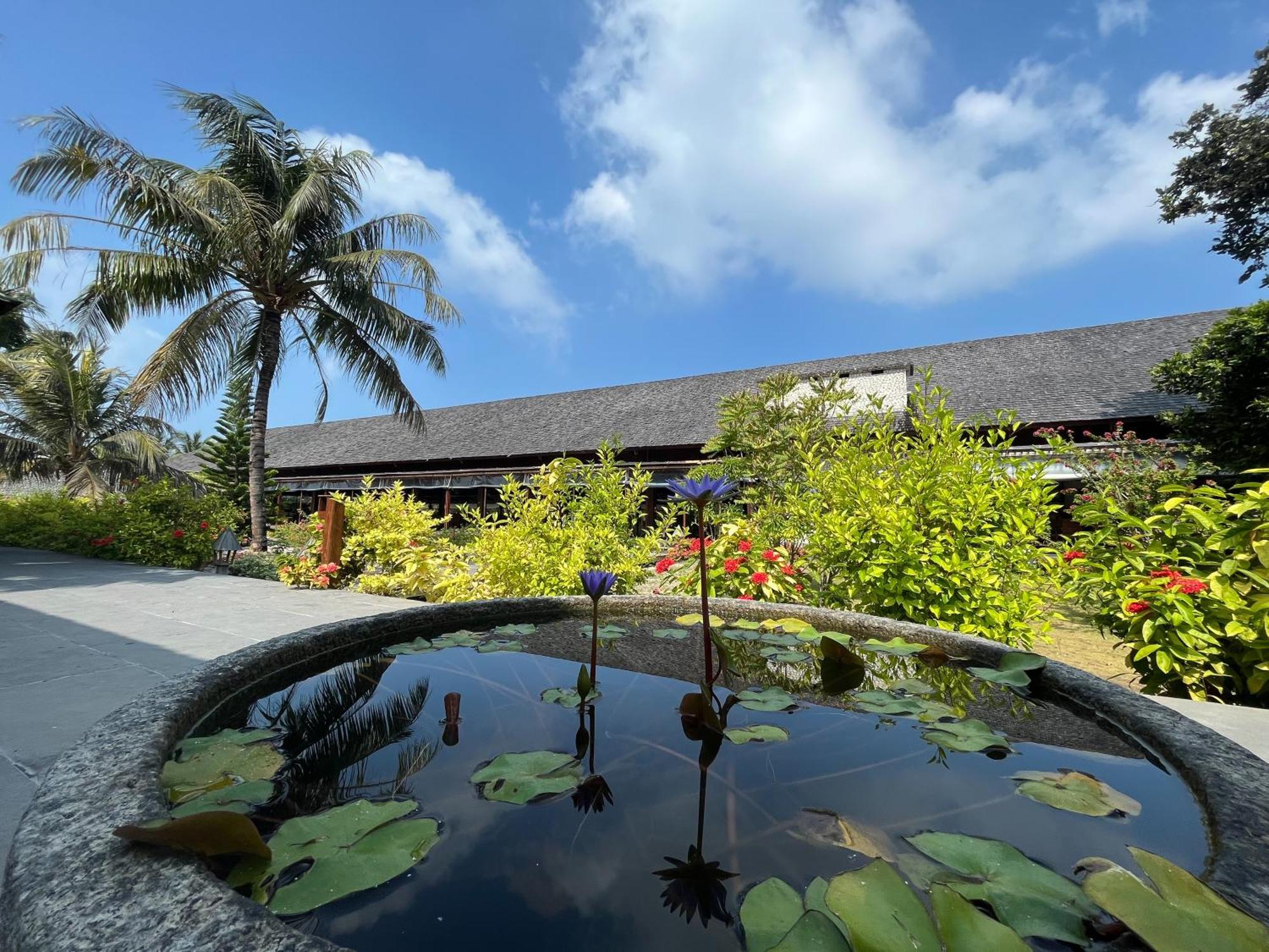 The Barefoot Eco Hotel Hanimaadhoo Island Eksteriør billede